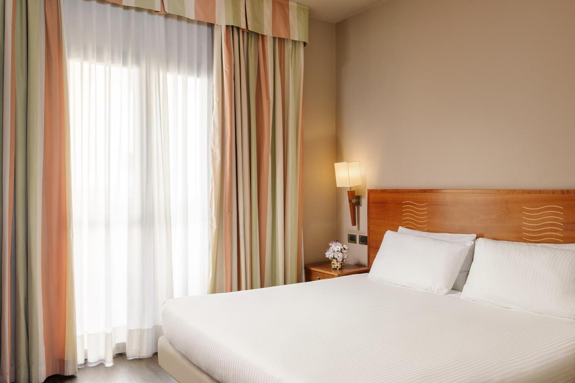 Hotel Dei Cavalieri - La Reggia 4*